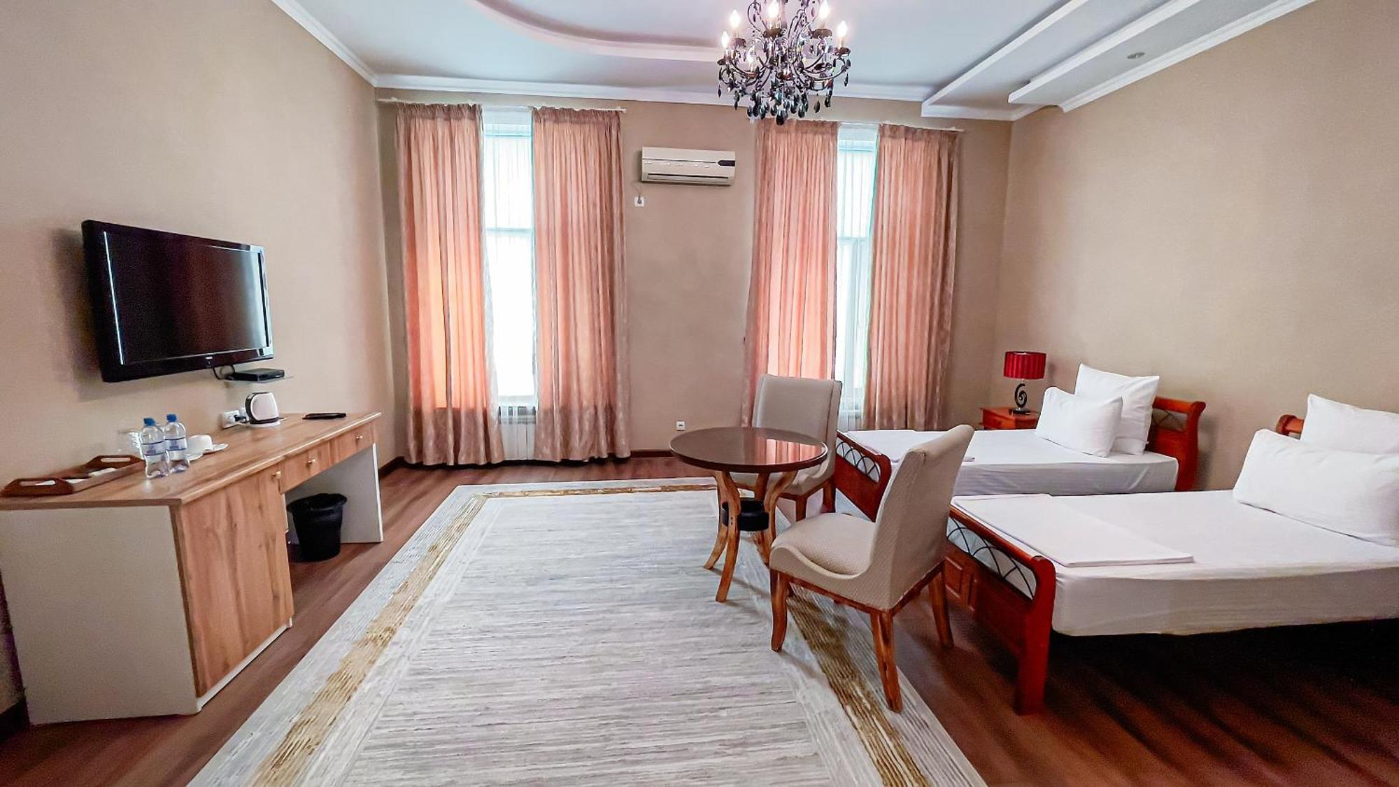 Altair Hotel شيمكنت المظهر الخارجي الصورة