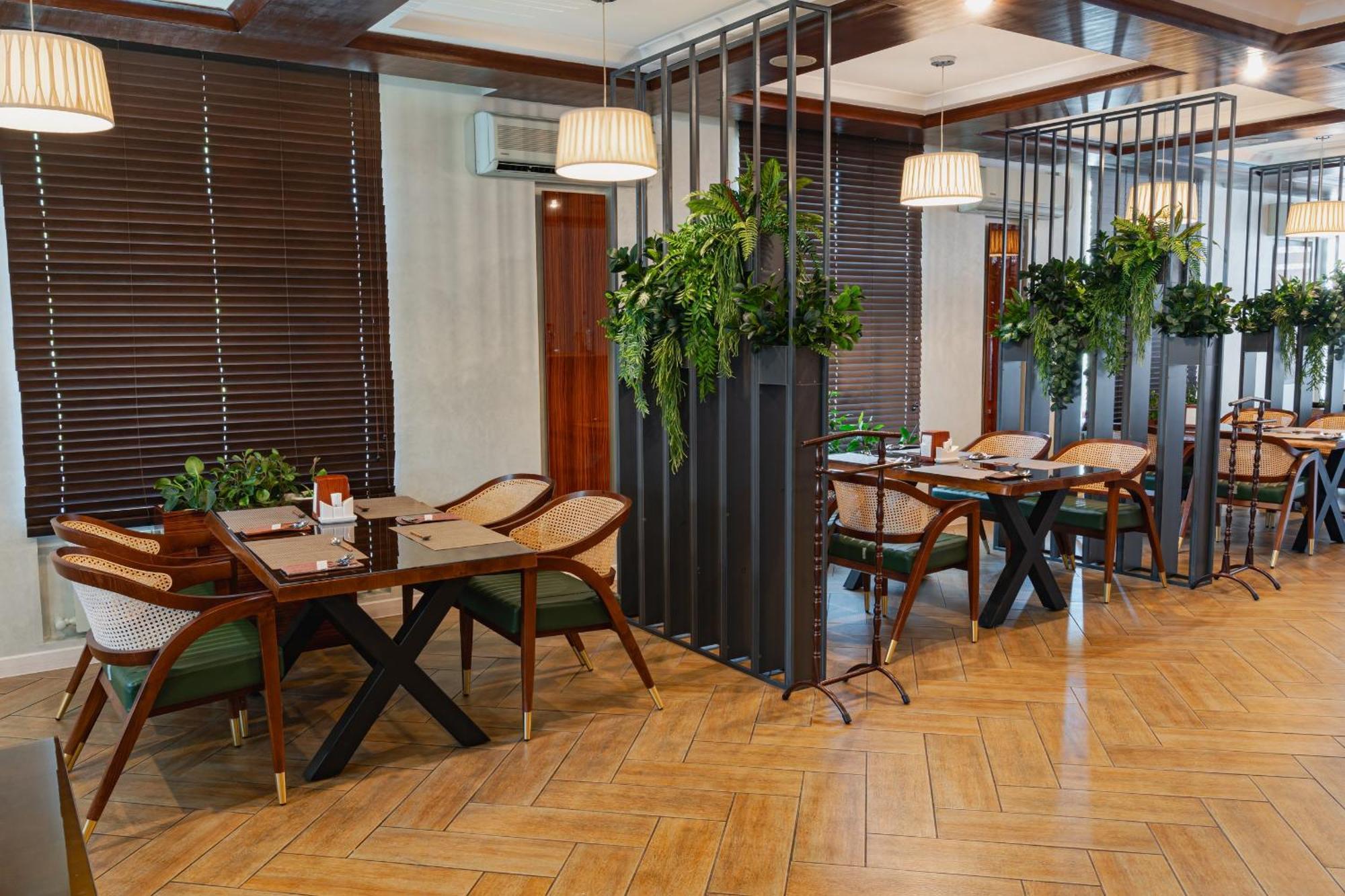 Altair Hotel شيمكنت المظهر الخارجي الصورة