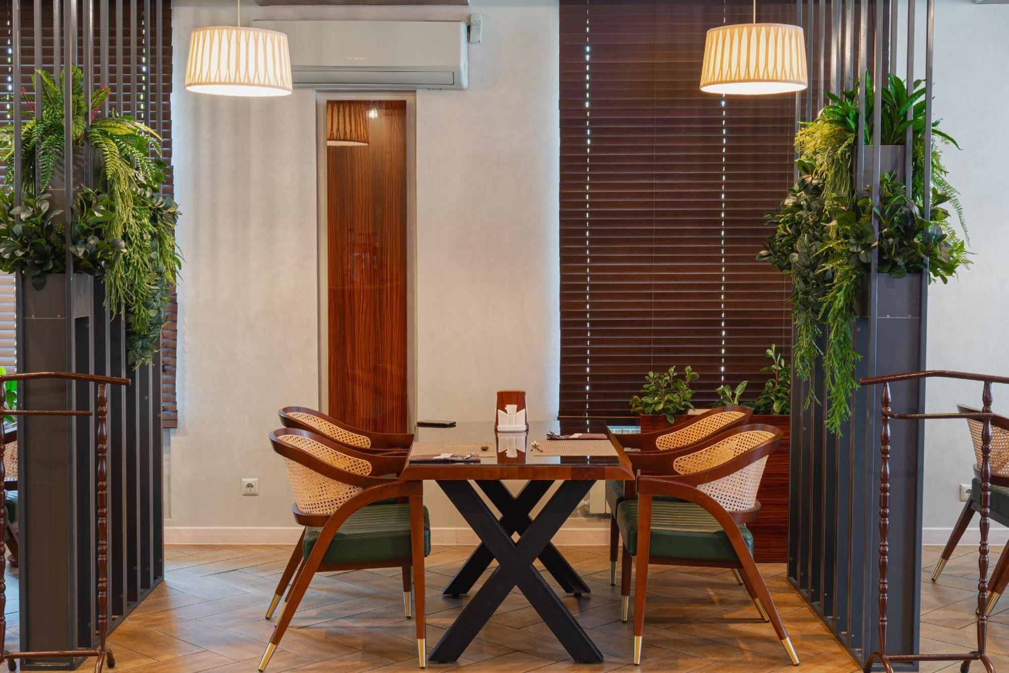 Altair Hotel شيمكنت المظهر الخارجي الصورة