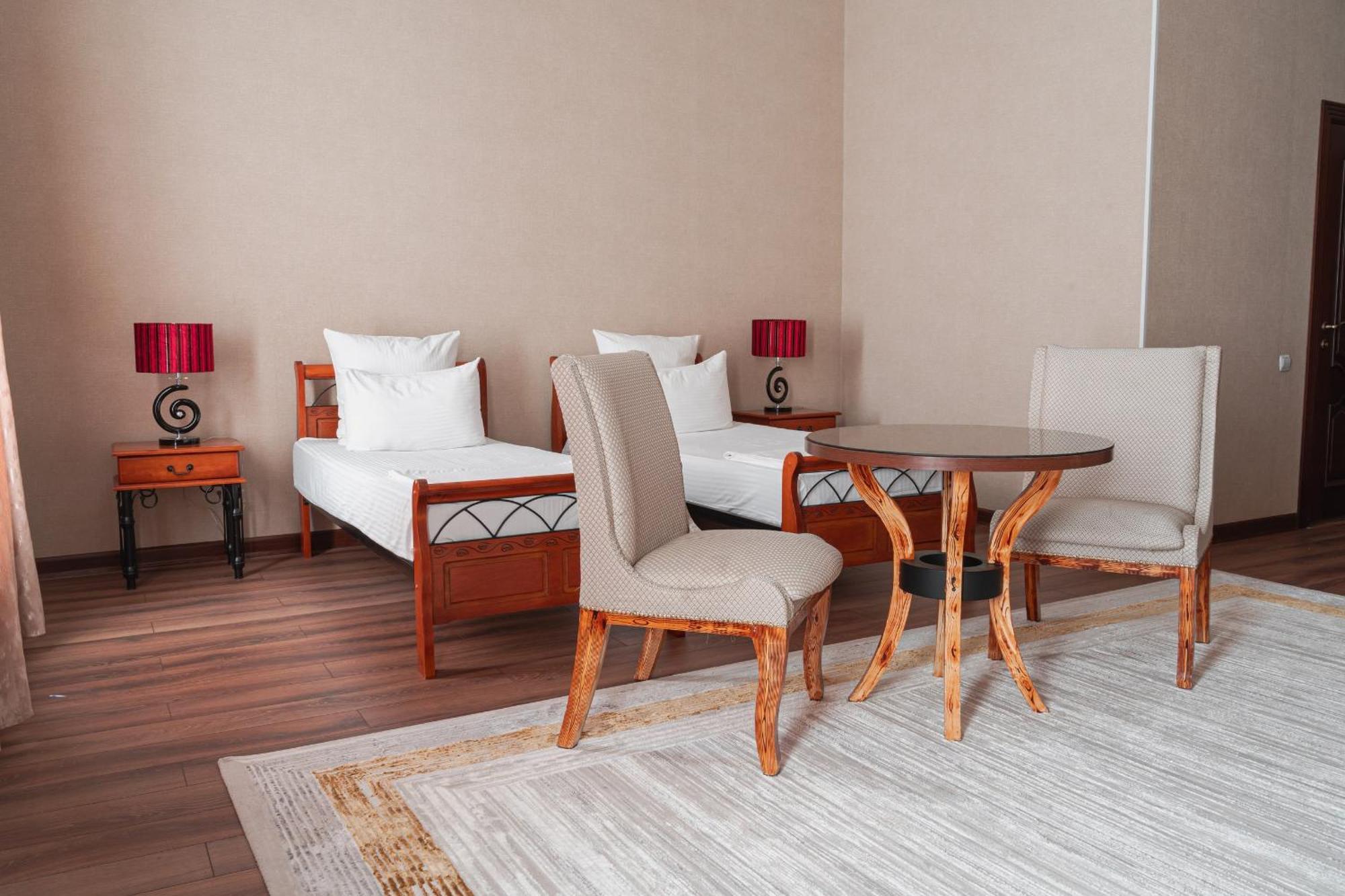 Altair Hotel شيمكنت المظهر الخارجي الصورة