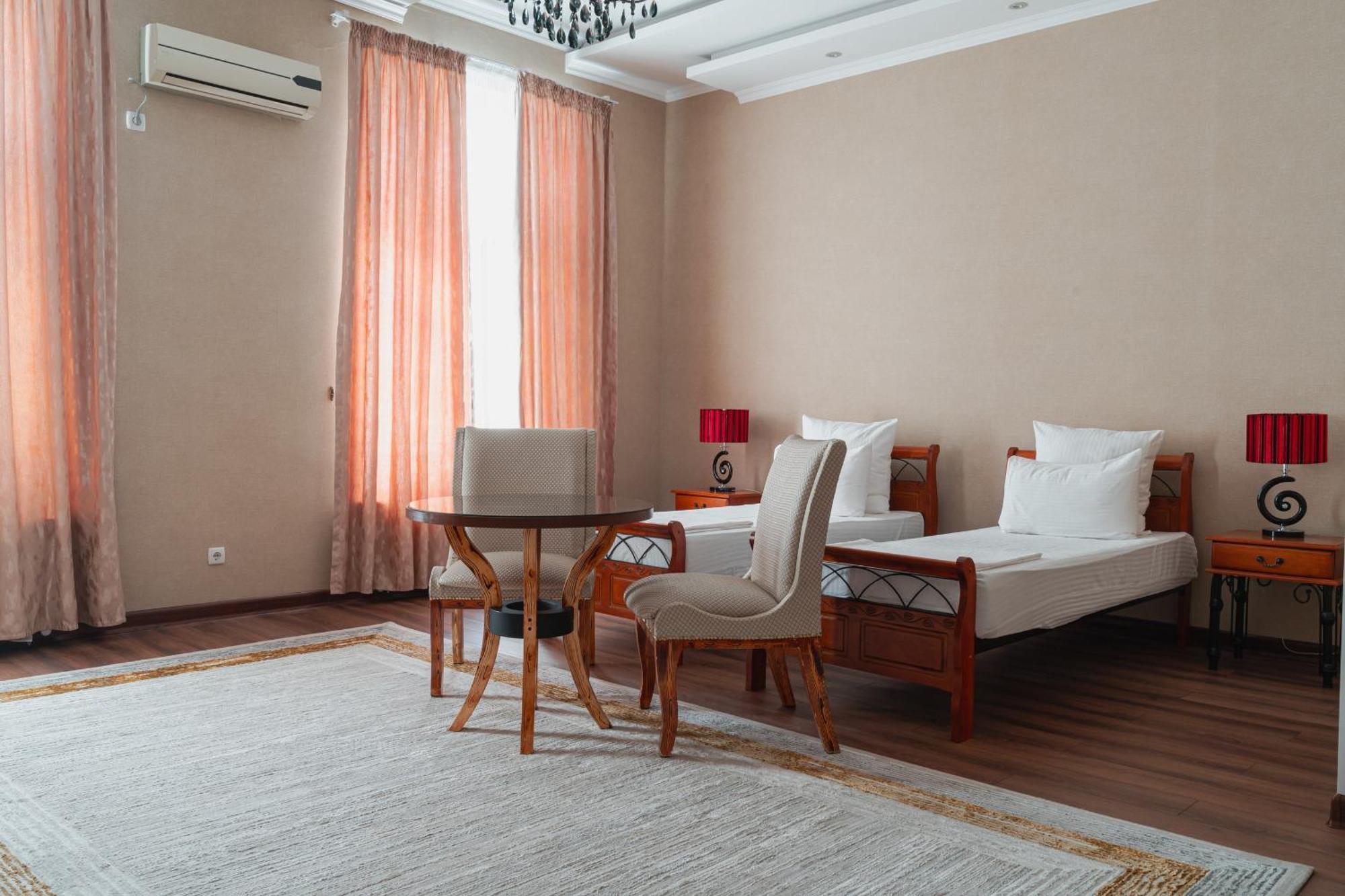 Altair Hotel شيمكنت المظهر الخارجي الصورة