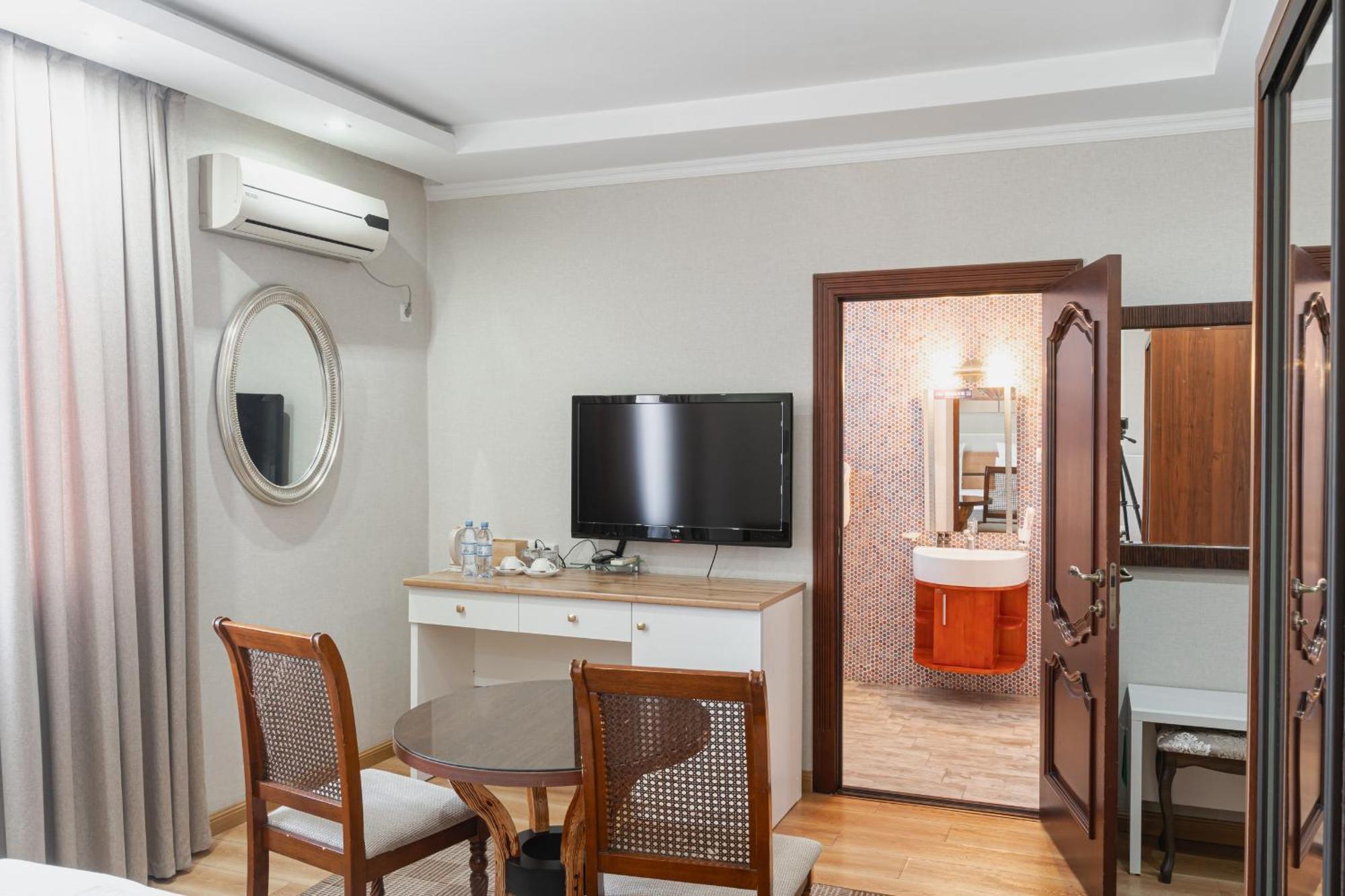 Altair Hotel شيمكنت المظهر الخارجي الصورة