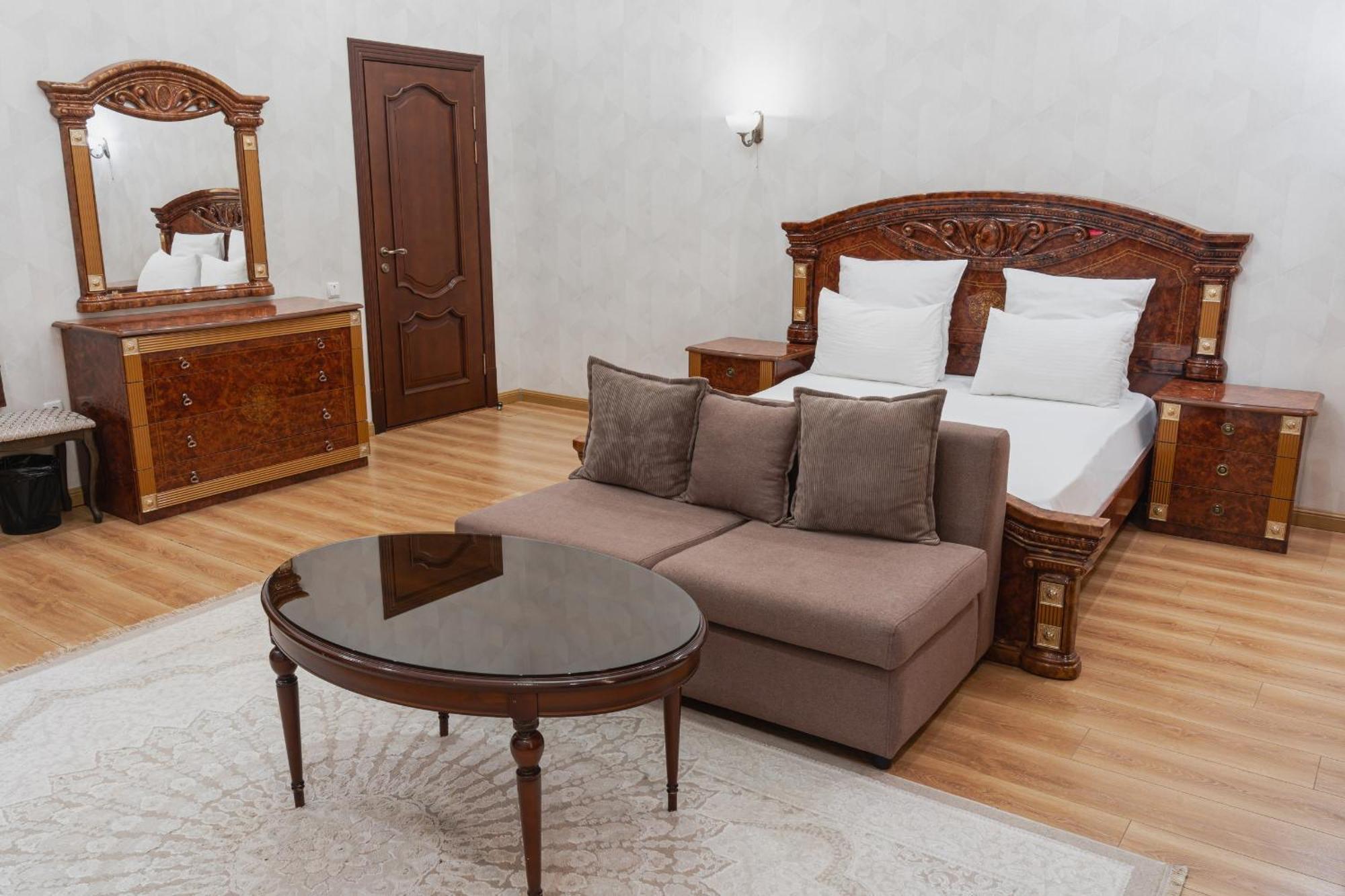 Altair Hotel شيمكنت المظهر الخارجي الصورة