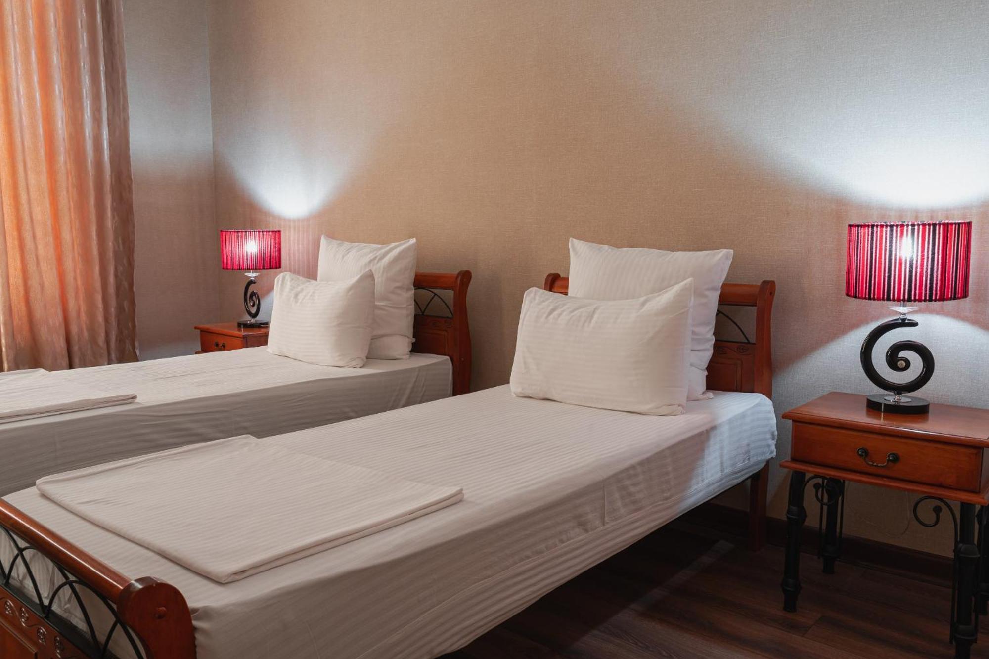 Altair Hotel شيمكنت المظهر الخارجي الصورة