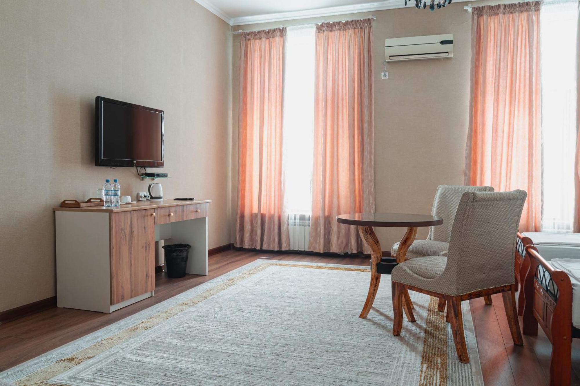Altair Hotel شيمكنت المظهر الخارجي الصورة