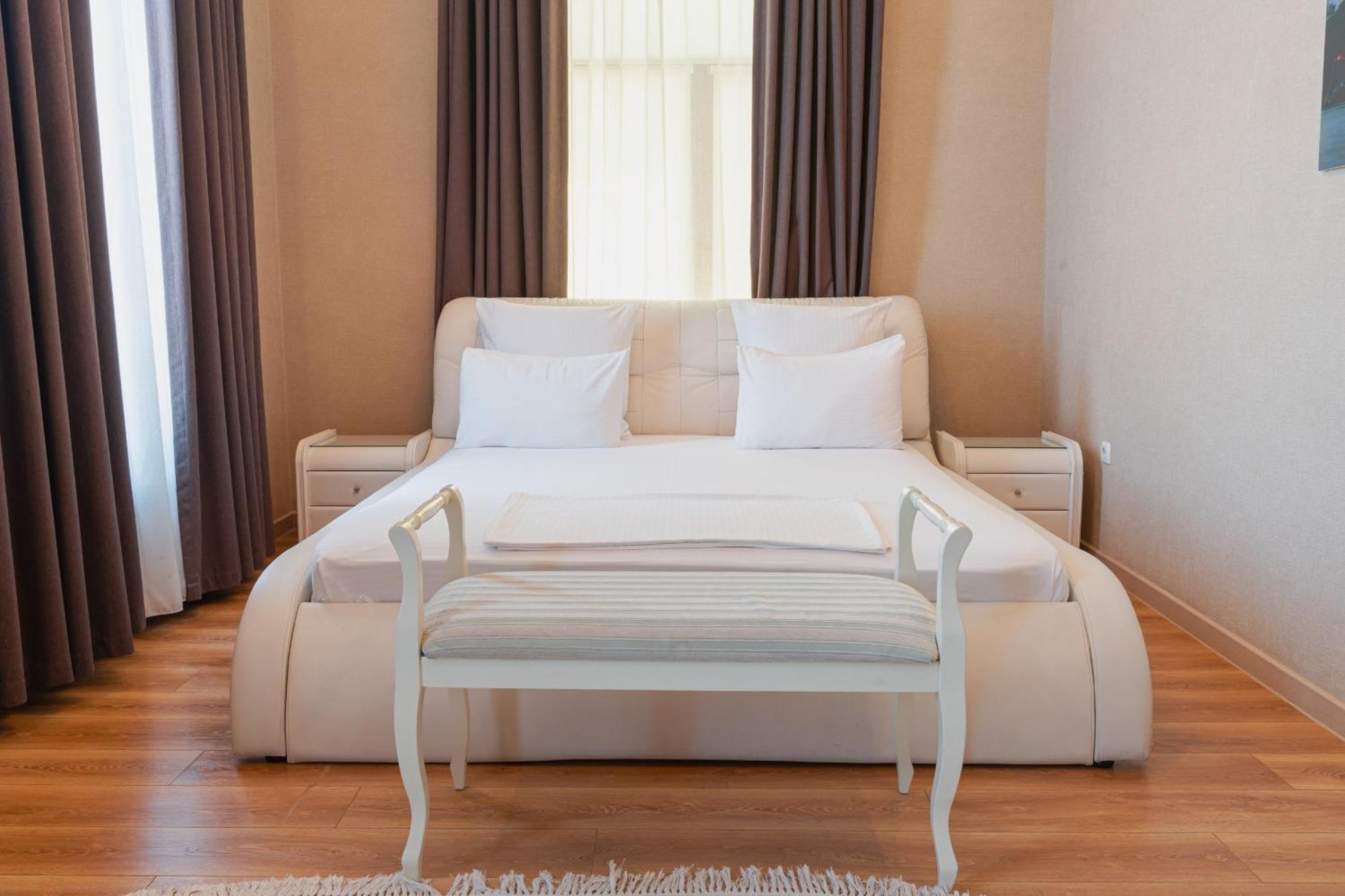 Altair Hotel شيمكنت المظهر الخارجي الصورة